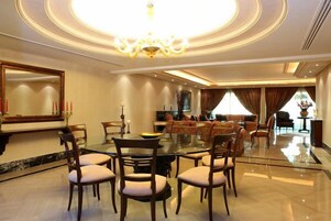 Essbereich im Zimmer