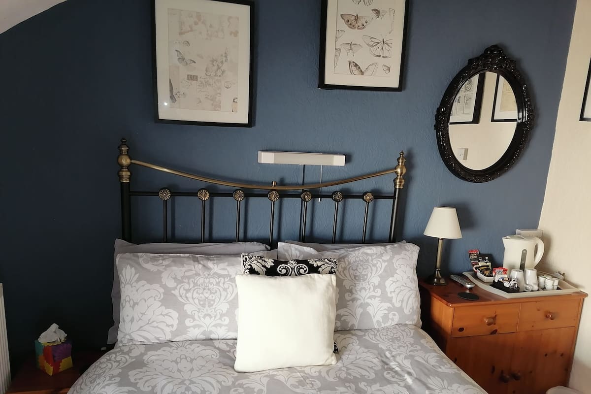 Double Room, Ensuite (Small - 2nd floor) | Iron/ironing board, free WiFi, bed sheets