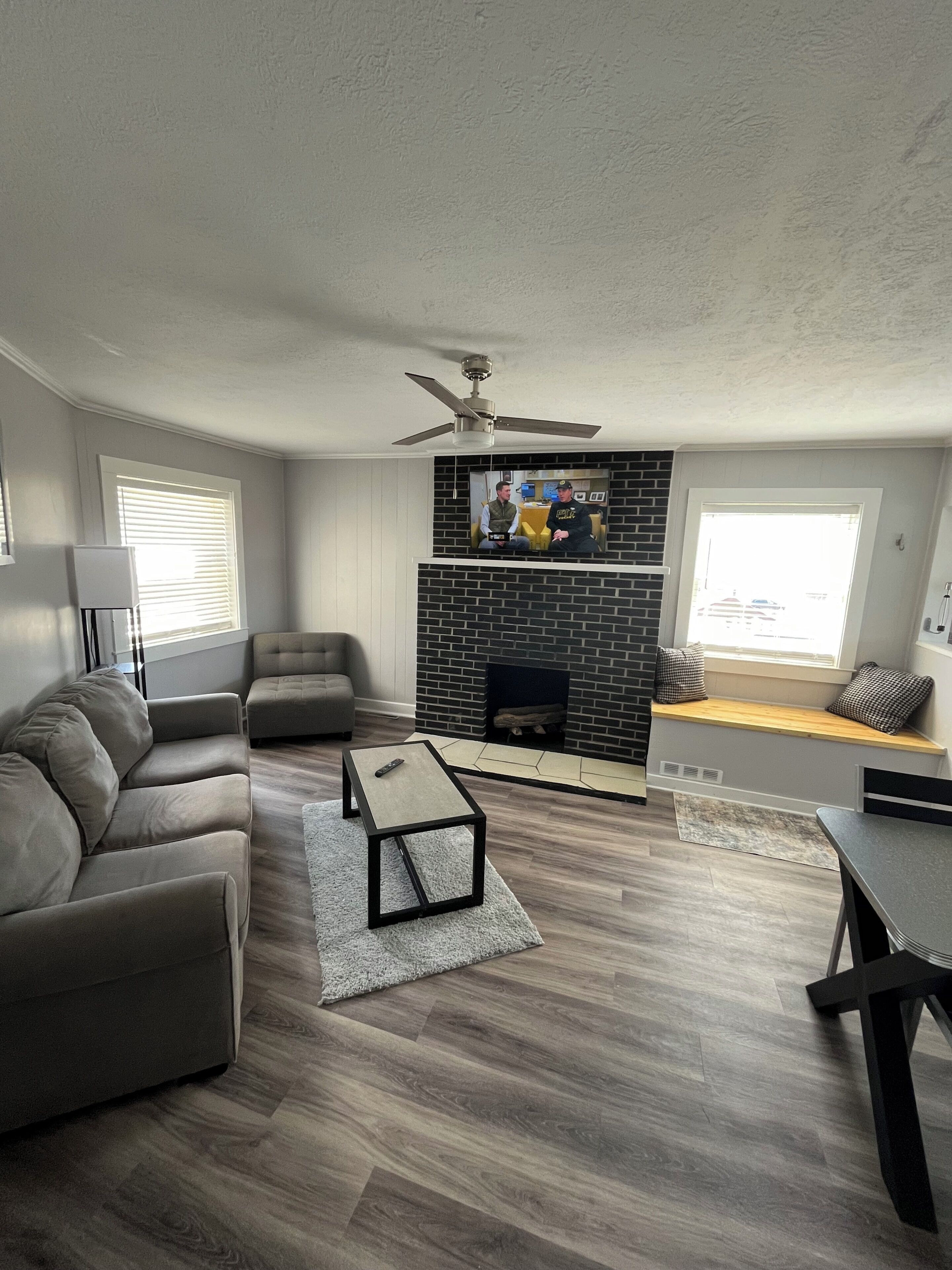 Cottage, 1 Bedroom, Kitchen, Lake View | Living area | Flat-screen TV