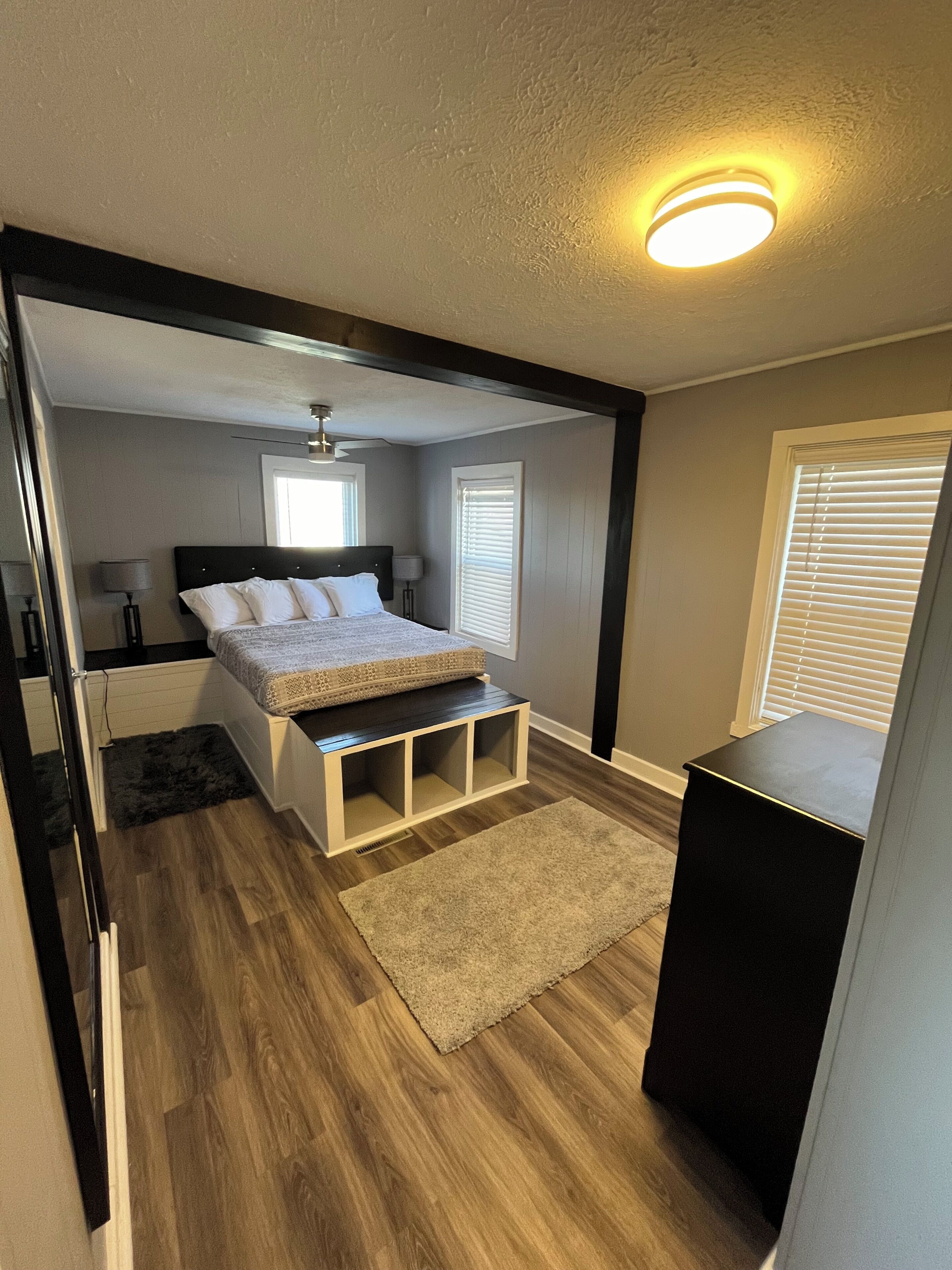 Cottage, 1 Bedroom, Kitchen, Lake View | 1 bedroom, free WiFi, bed sheets