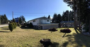 Exterior - Marland Motel (Powell River)