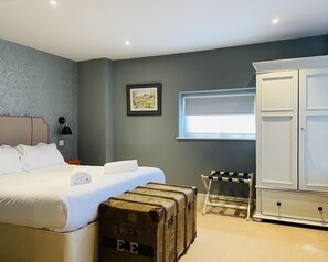 Habitación doble, baño en la habitación (Large)