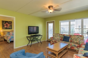 Living area - Beachview by South Padre Condo Rentals (South Padre Island)