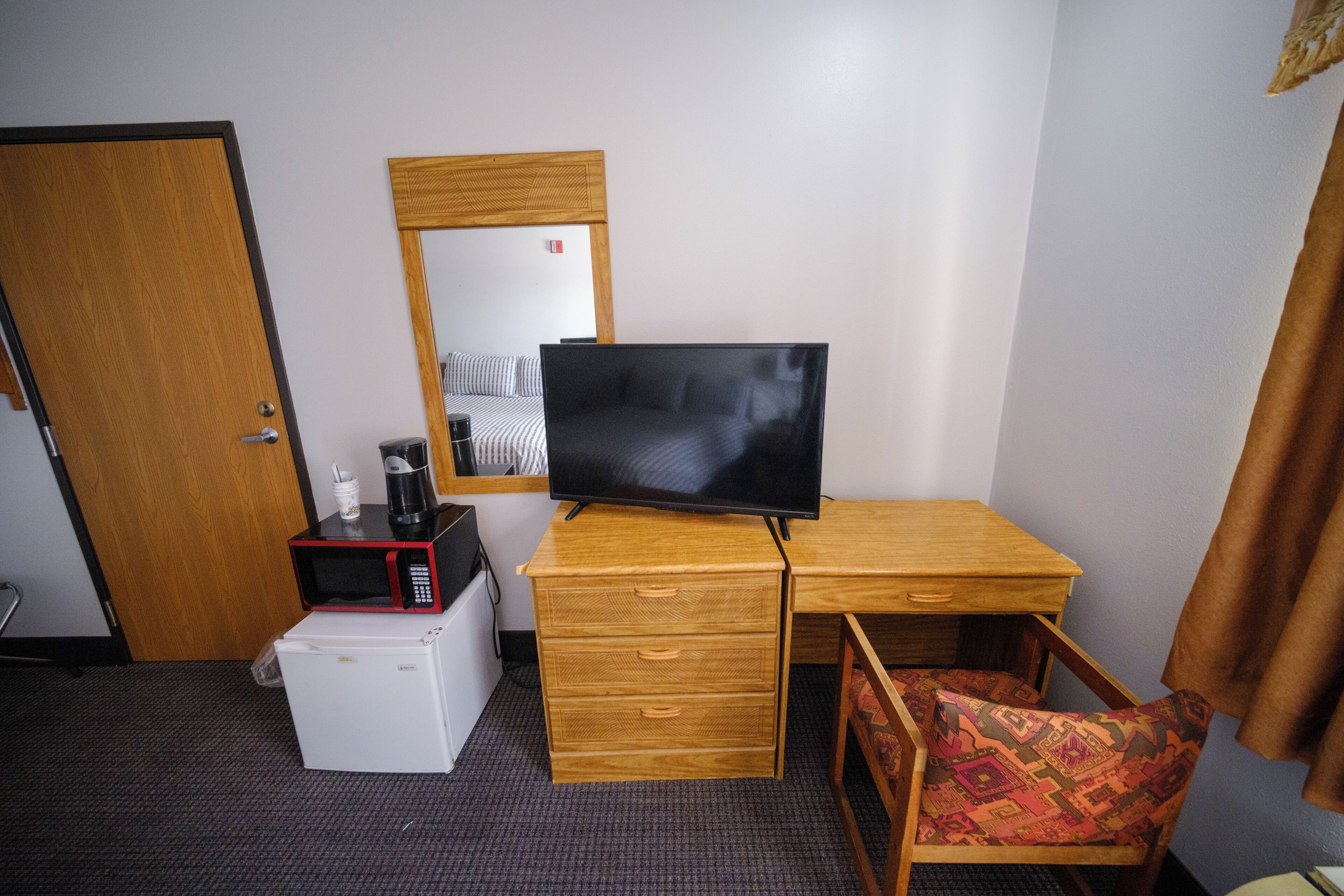 Suite, Non Smoking (1 King & 1 Queen) | Desk, iron/ironing board, free WiFi, bed sheets
