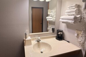 Room, 1 Queen Bed, Accessible, Non Smoking | Bathroom | Free toiletries, hair dryer, towels - Westwood Inn & Suites Kimball I 90 (Kimball)