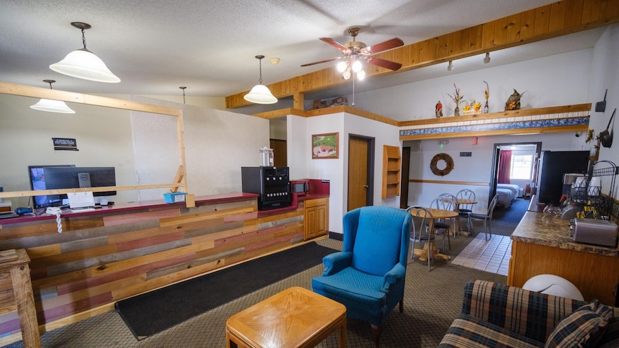 Westwood Inn & Suites Kimball I 90