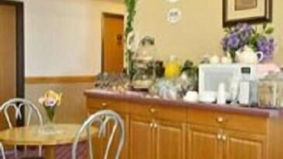 Westwood Inn & Suites