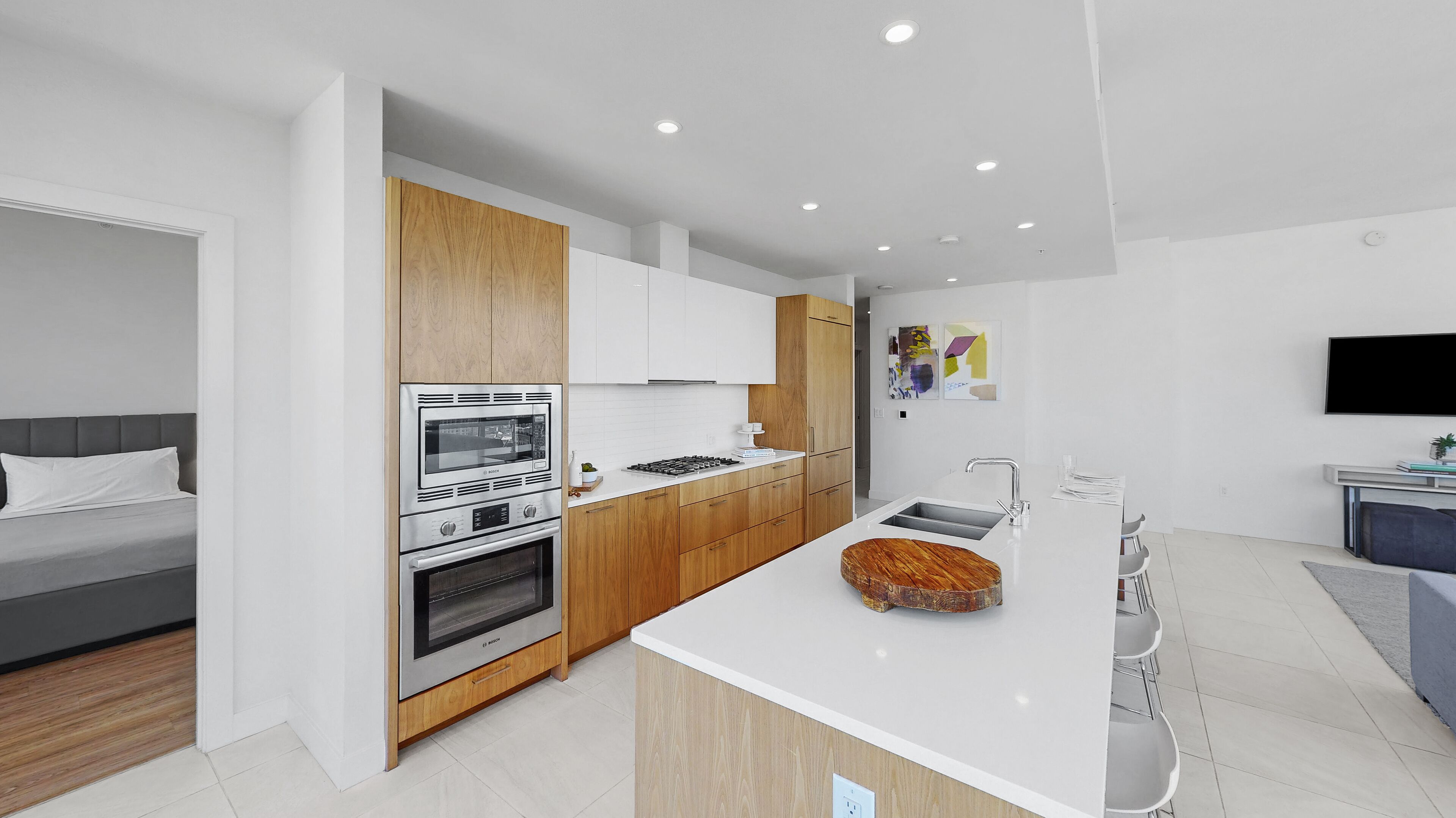 suite, multiple beds (sky suite executive three bedroom) | private kitchen | full-sized fridge, microwave, oven, stovetop