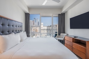 Suite, 1 Bedroom, Corner - Level Los Angeles Downtown - South Olive (Los Angeles)