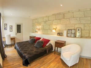 Double or Twin Room, Private Bathroom | 1 bedroom, free WiFi - Domaine de Quittignan Brillette (Moulis-en-Medoc)