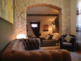 Double Room, Private Bathroom | 1 bedroom, free WiFi