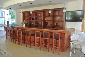 酒吧（店内）