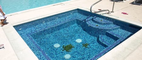 Bain à remous extérieur