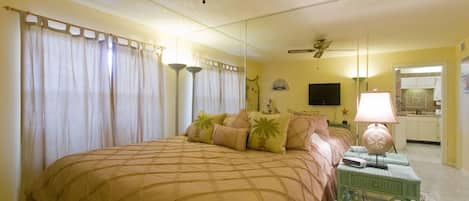 Condo, 1 Bedroom, Balcony | 1 bedroom, free WiFi