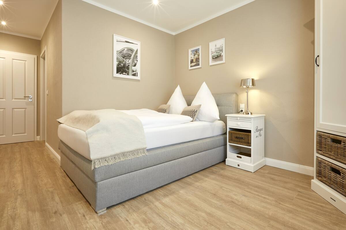 Single Room, Private Bathroom, City View | 1 bedroom
