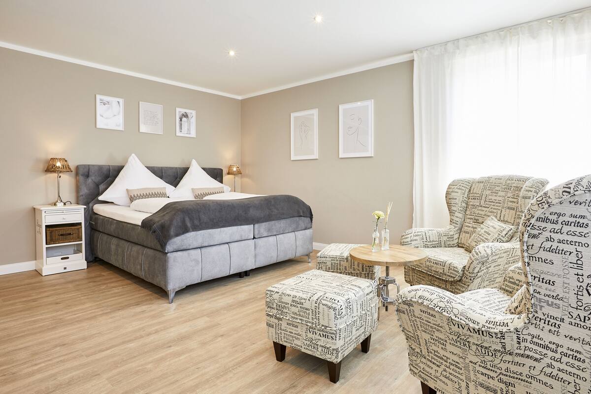 Deluxe Double Room, Ensuite, City View | 1 bedroom
