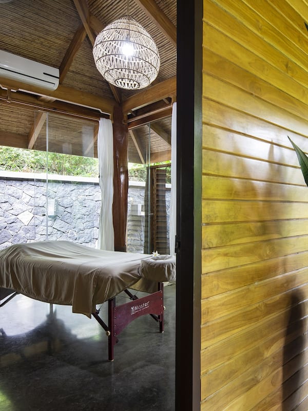 Body treatments, aromatherapy, deep-tissue massages, Swedish massages