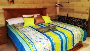 Bungalow – deluxe, byutsikt | Wi-fi (inkludert) og sengetøy