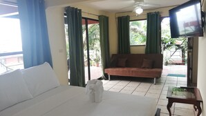 Room - Paradise Inn (Quepos)