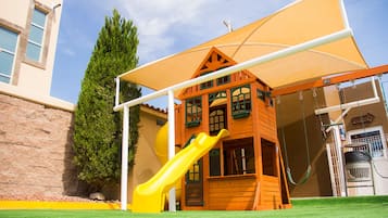 Children's play area - outdoor