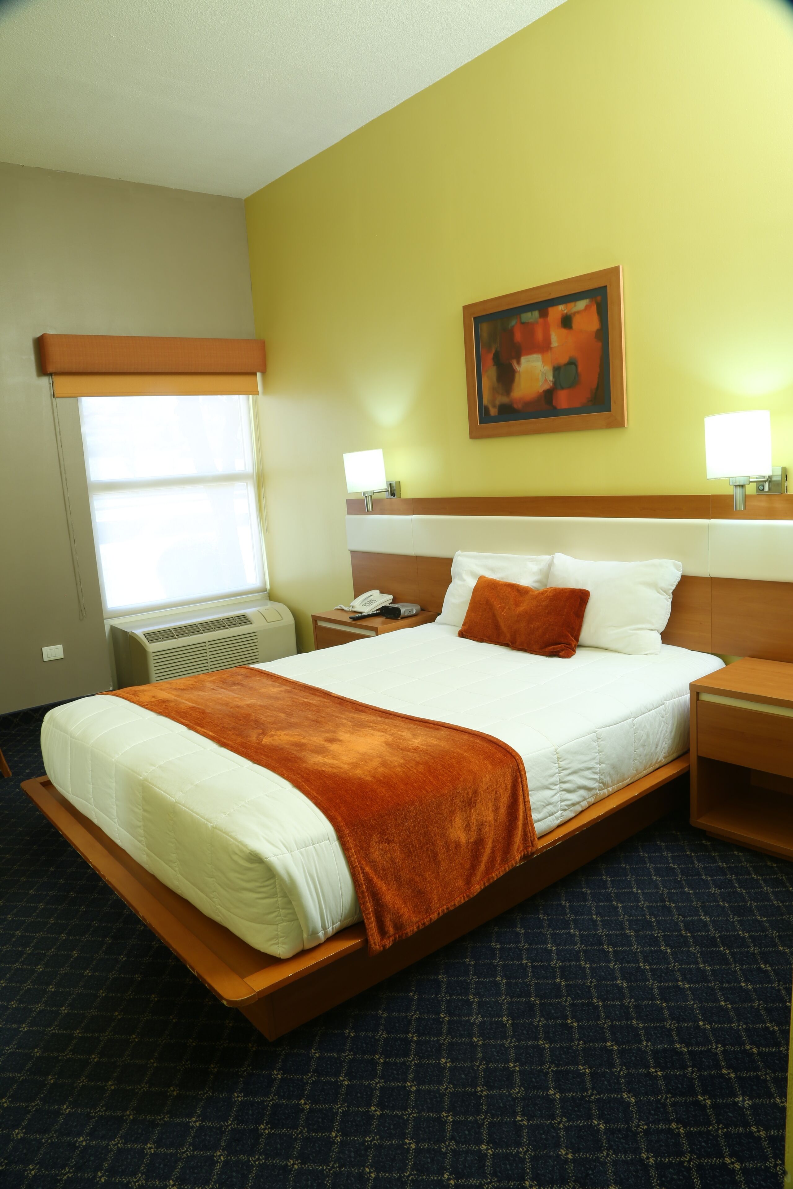 executive single room, 1 queen bed | 1 bedroom, premium bedding, desk, iron/ironing board