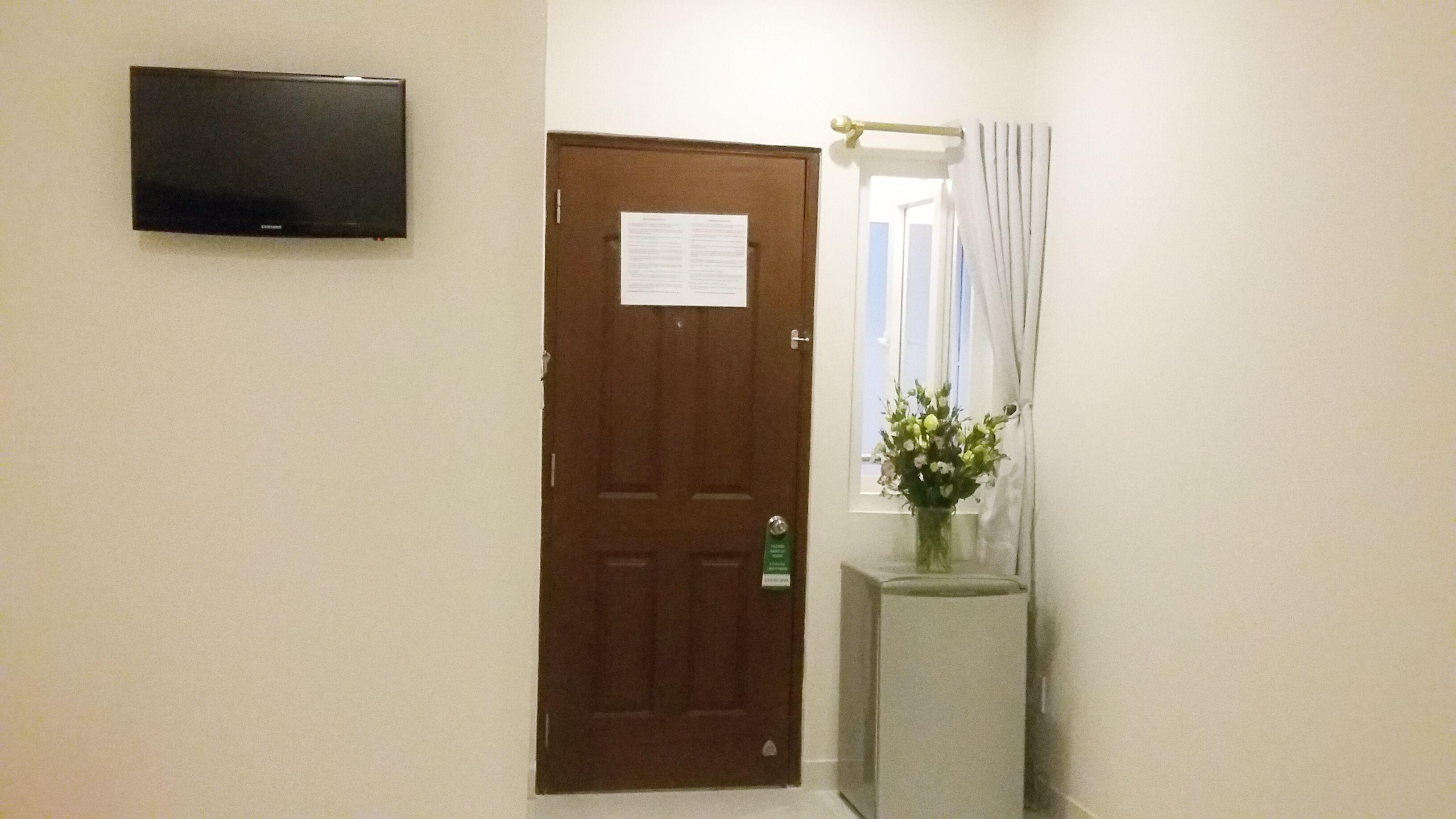 standard double room (small window) | in-room safe, free wifi, bed sheets
