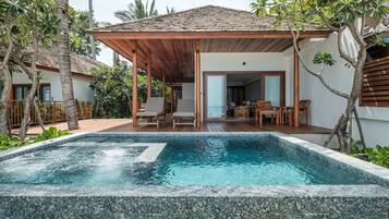 Beachfront villa, 1 Bedroom with private pool | Minibar, in-room safe, desk, iron/ironing board