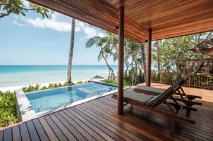 Beachfront villa, 1 Bedroom with private pool | 海灘/海景