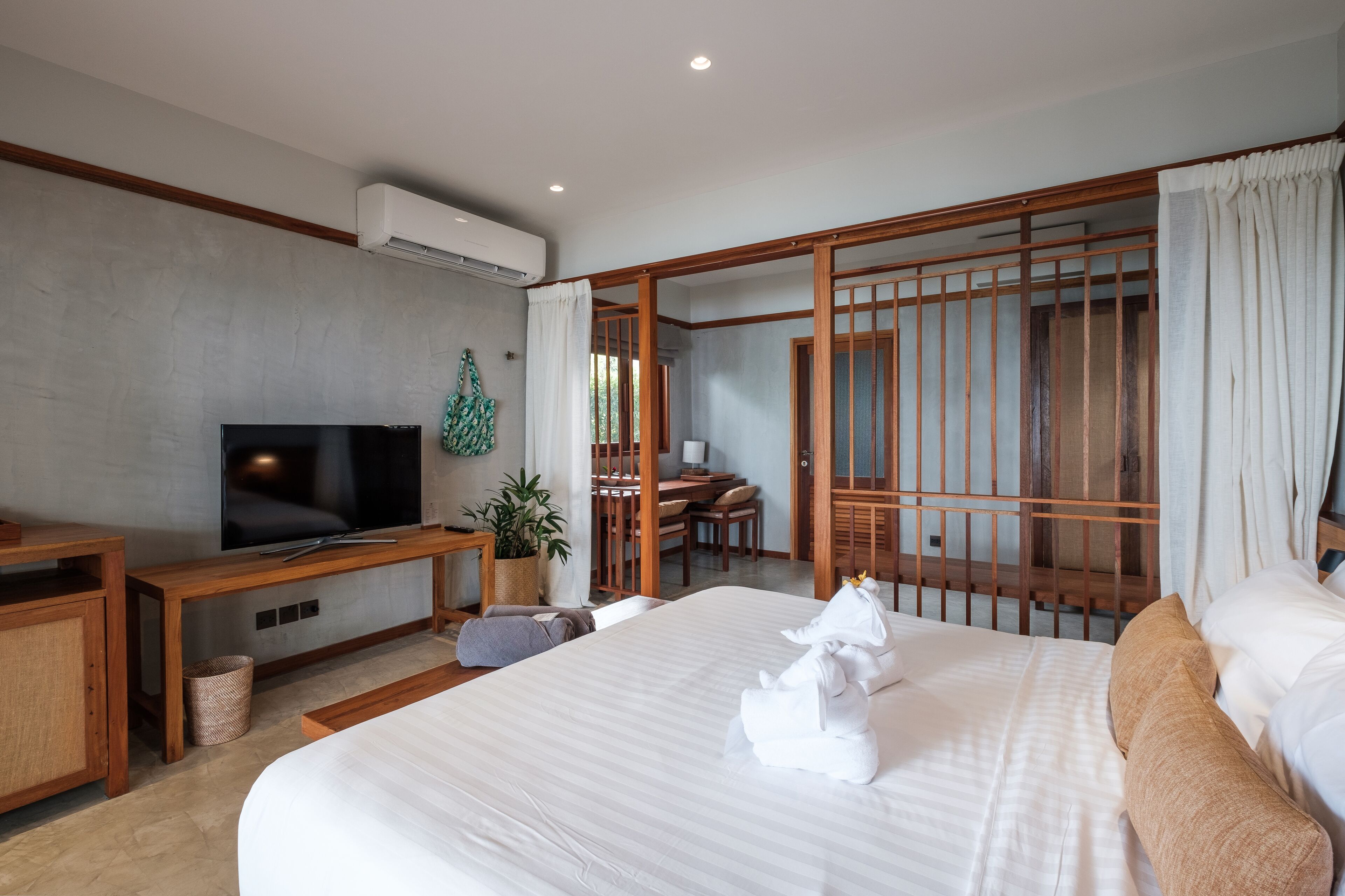 beachfront villa, 1 bedroom with jacuzzi | minibar, in-room safe, desk, iron/ironing board