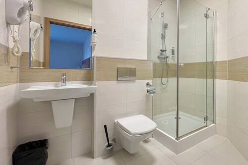 Chambre Double Standard, 1 chambre, non-fumeurs | Salle de bain