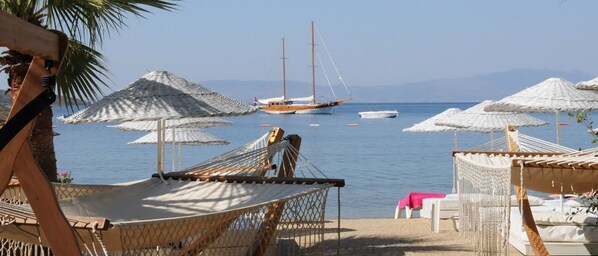 在附近的私人海滩、沙滩椅、海滩遮阳伞、沙滩毛巾