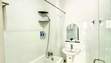 VIP Double | Bathroom