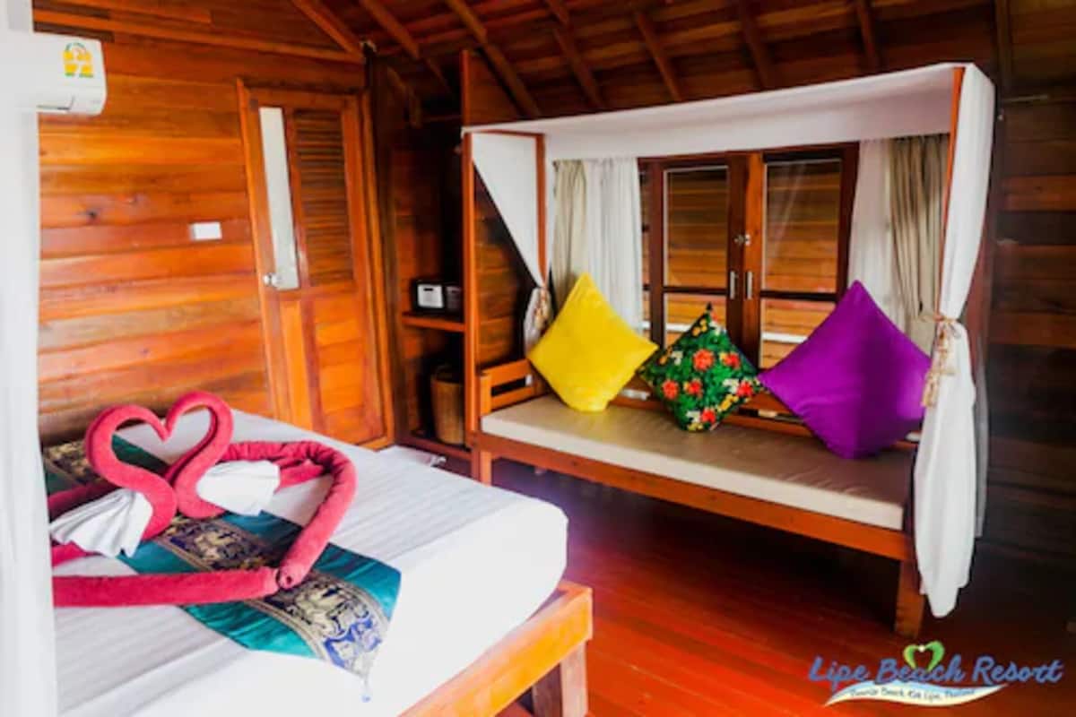 Cofres nos quartos, Wi-Fi de cortesia, roupa de cama