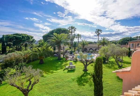 Triple Room, Terrace | Balcony view - Hôtel La Garbine (Ramatuelle)