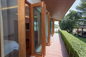 Exterior - Tharnrarin Villa Suphan Buri (Doem Bang Nang Buat)