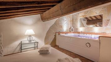 Royal Suite, Jetted Tub | Private spa tub