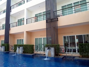 Outdoor pool, sun loungers