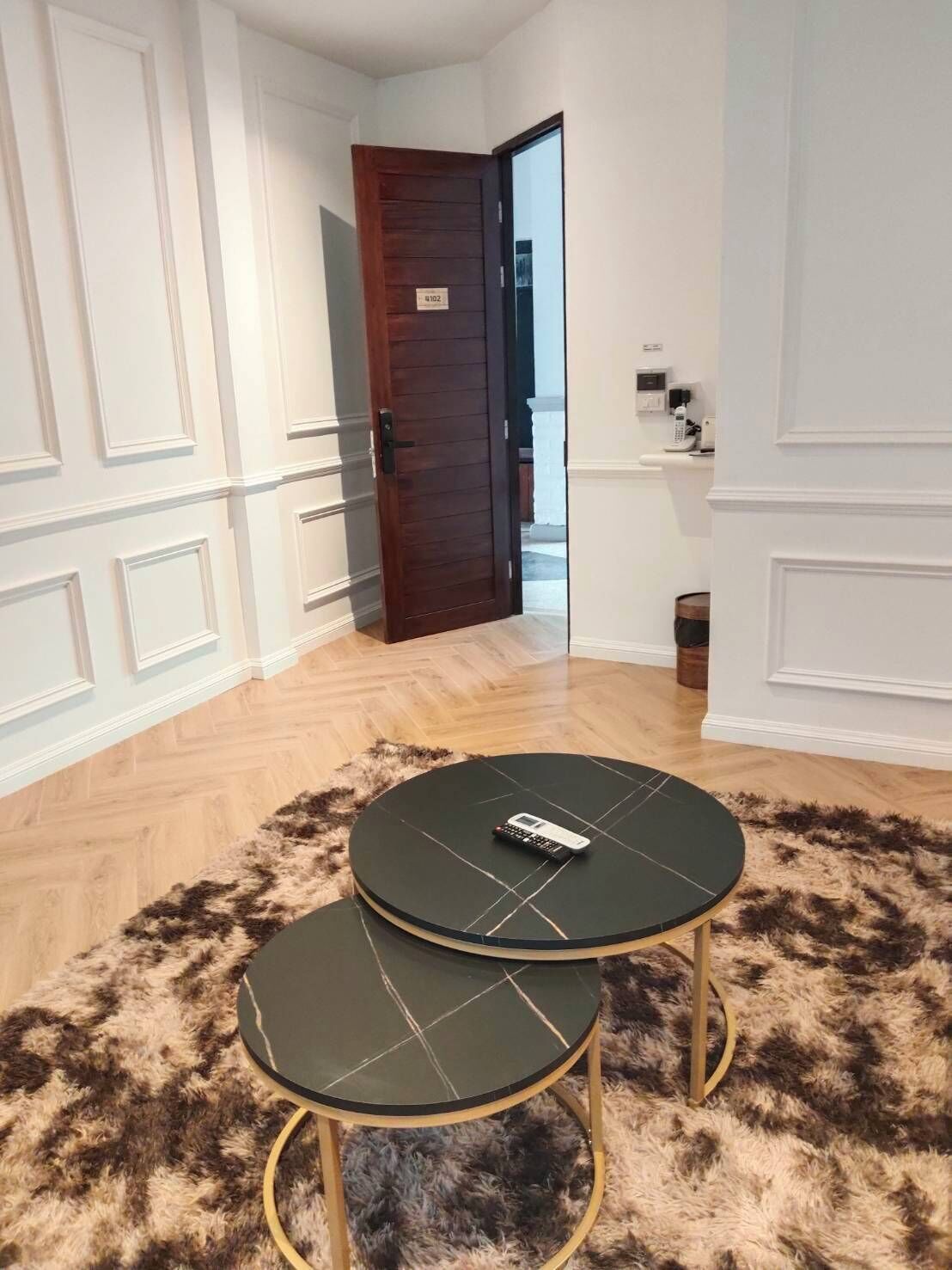 Minibar, desk, free WiFi