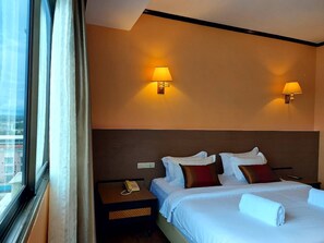 Deluxe Room, 1 King Bed