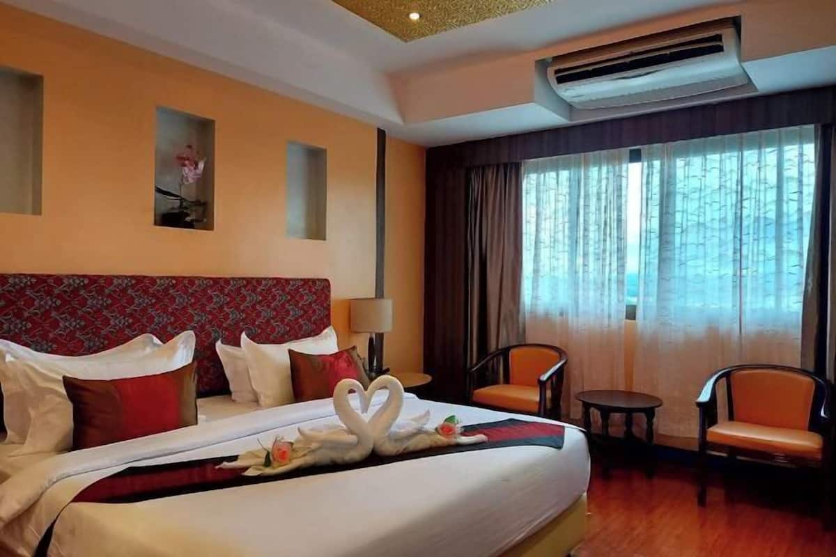 In-room safe, desk, blackout curtains, iron/ironing board