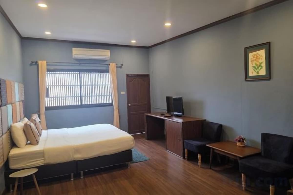 Artículos del minibar gratis y caja de seguridad en la habitación 