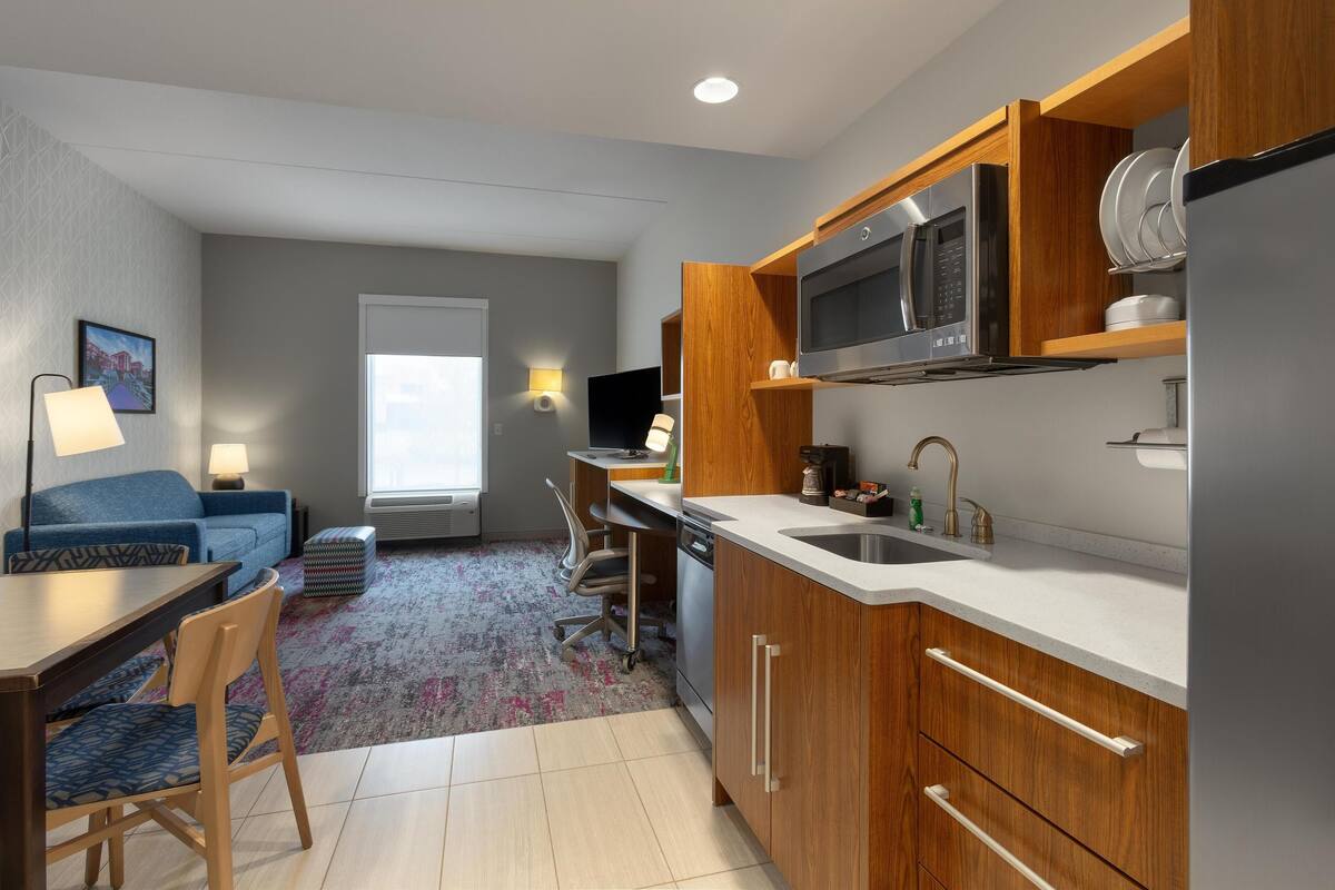 fridge, microwave, dishwasher, coffee/tea maker