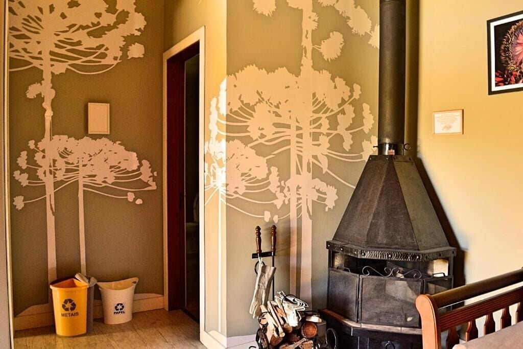 luxury bungalow (bangalo araucaria) | living area | 32-inch led tv with cable channels, tv