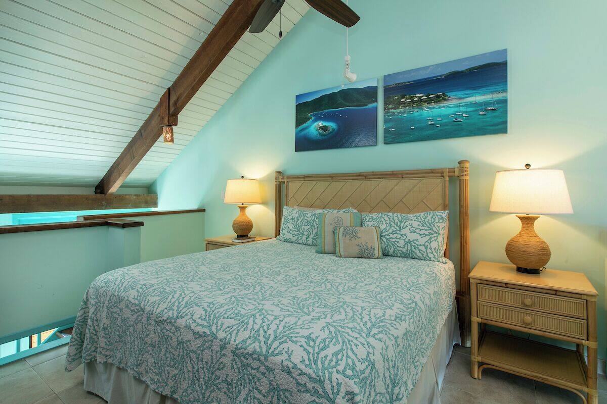 Luxury Suite Ocean View Upper 8D | 1 室のベッドルーム、高級寝具、セーフティボックス (室内)、デスク