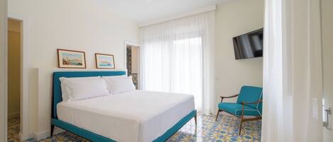 Camera Deluxe, 1 letto queen, balcone (Accesso ascensore parziale) | Vue sur la ville