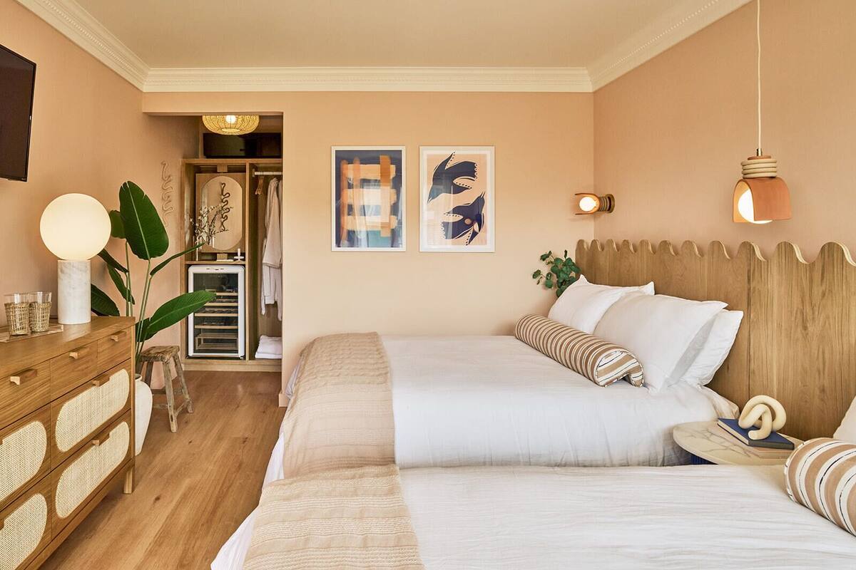 Wifi gratis y ropa de cama