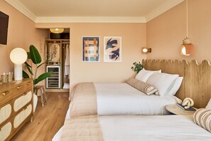 Free WiFi, bed sheets - The Beacon (Salter Path)