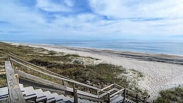 Vlak bij het strand