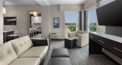 Holiday Inn Express & Suites Cold Lake by IHG