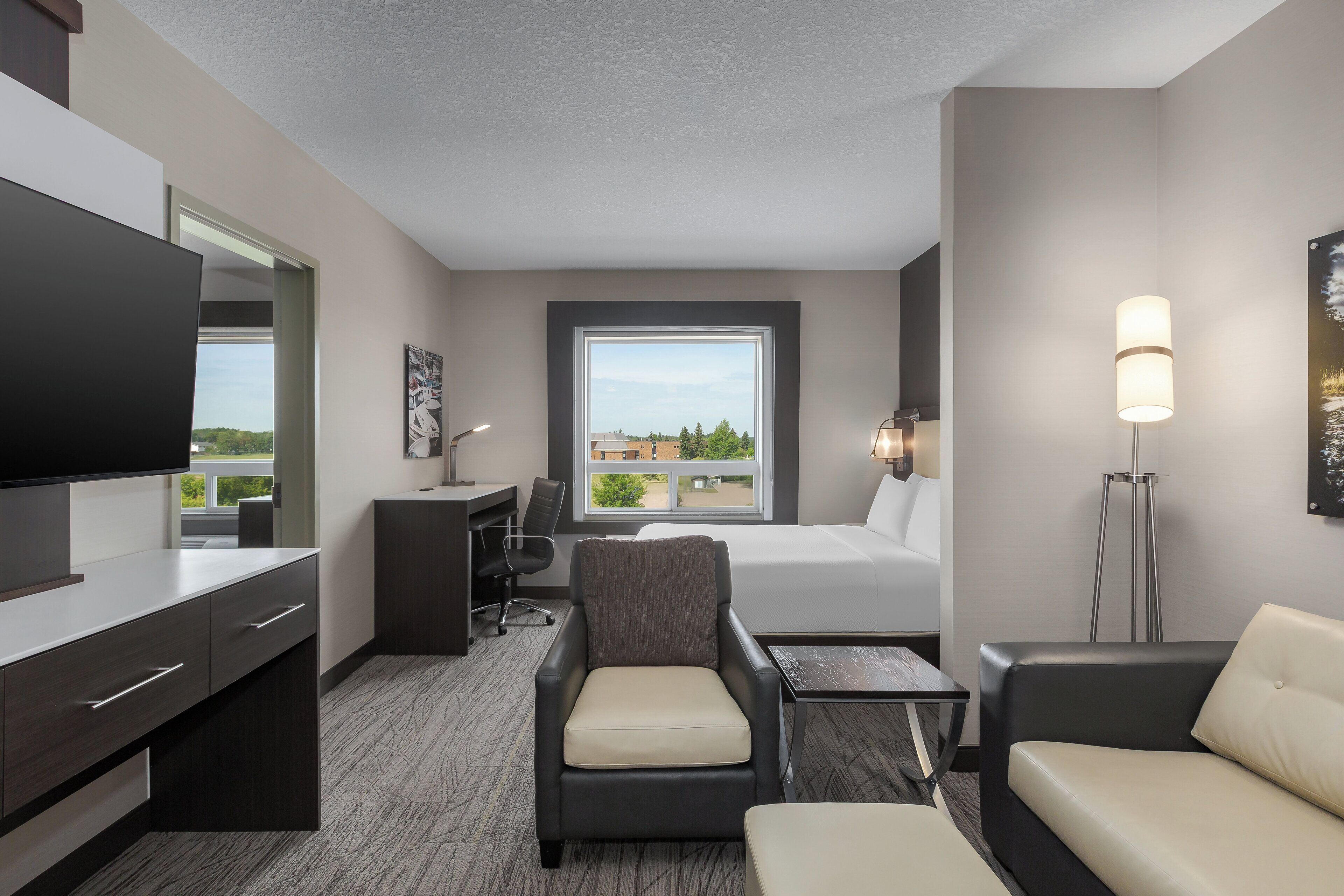 Suite, 1 Bedroom | Premium bedding, down comforters, pillowtop beds, in-room safe